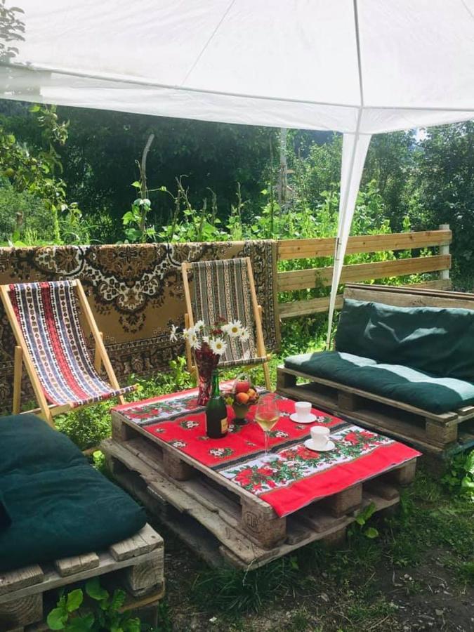 Guesthouse Kurdiani In Mestia Exteriör bild