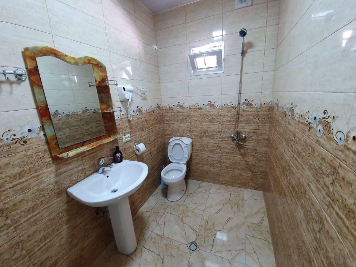 Guesthouse Kurdiani In Mestia Exteriör bild